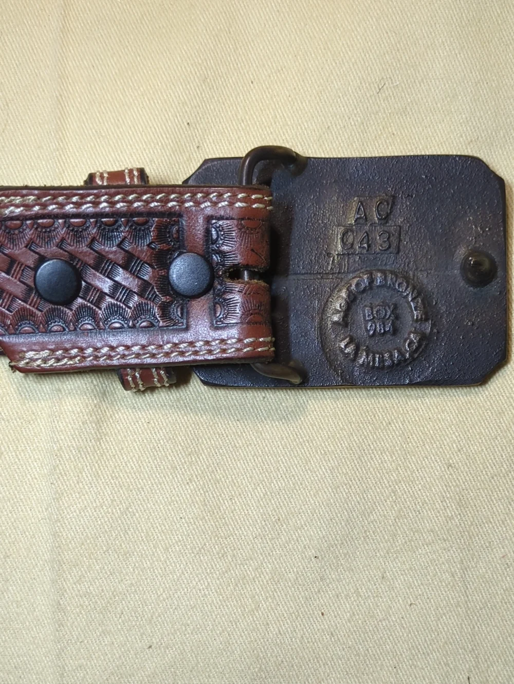 Vintage Levis Brass Belt Buckle live let